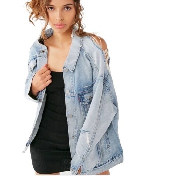 Levi’s Jackets & Blazers - Levi’s Light Blue Trucker Jacket